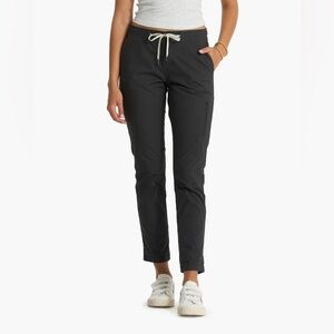 Vuori Women’s Ripstop DuraTerra Pants in Charcoal, Size M